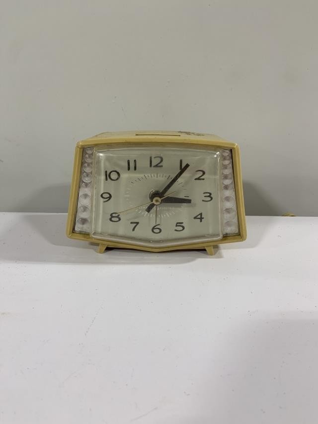 ALARM CLOCK-GE Beige Plastic