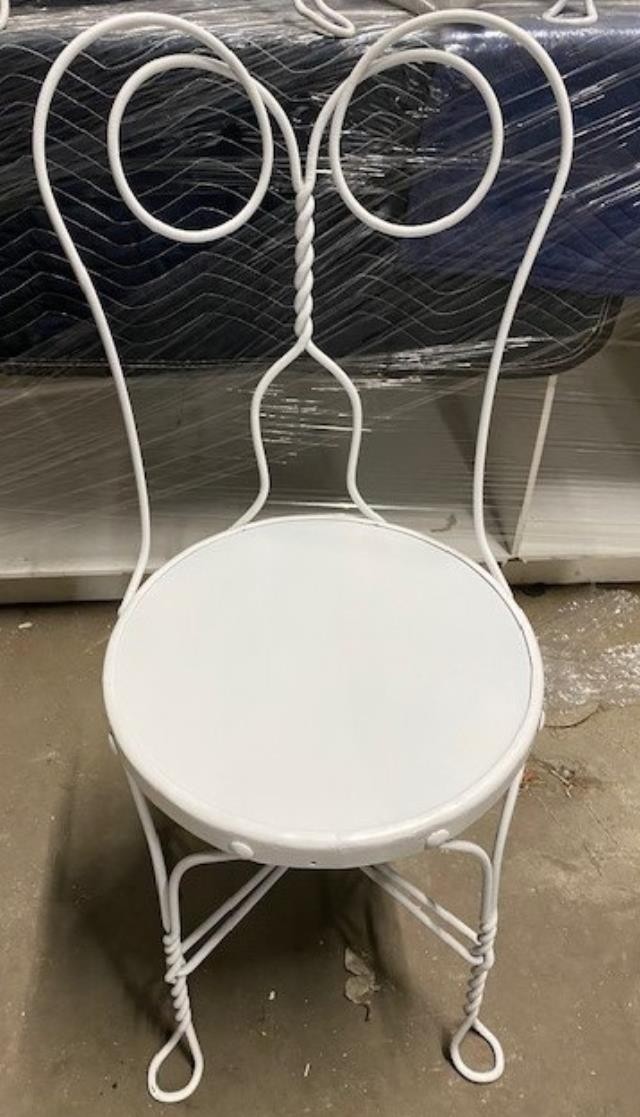 ICE CREAM CHAIR-White w/(2) Curls