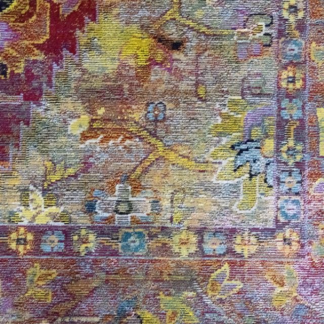 RUG-(9'x 12') Transitional Antiquity W/A Distressed Fushia Patina