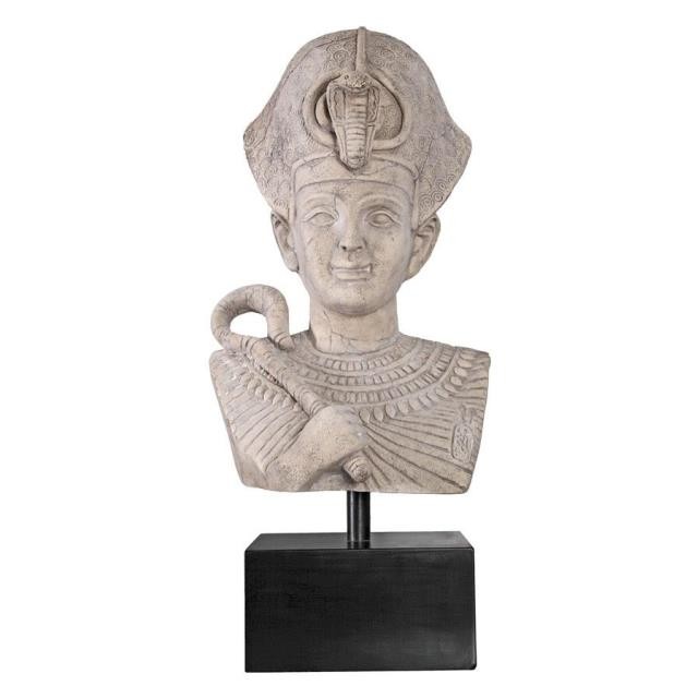 BUST-Egyptian Pharaoh Ramses on Musem Mount