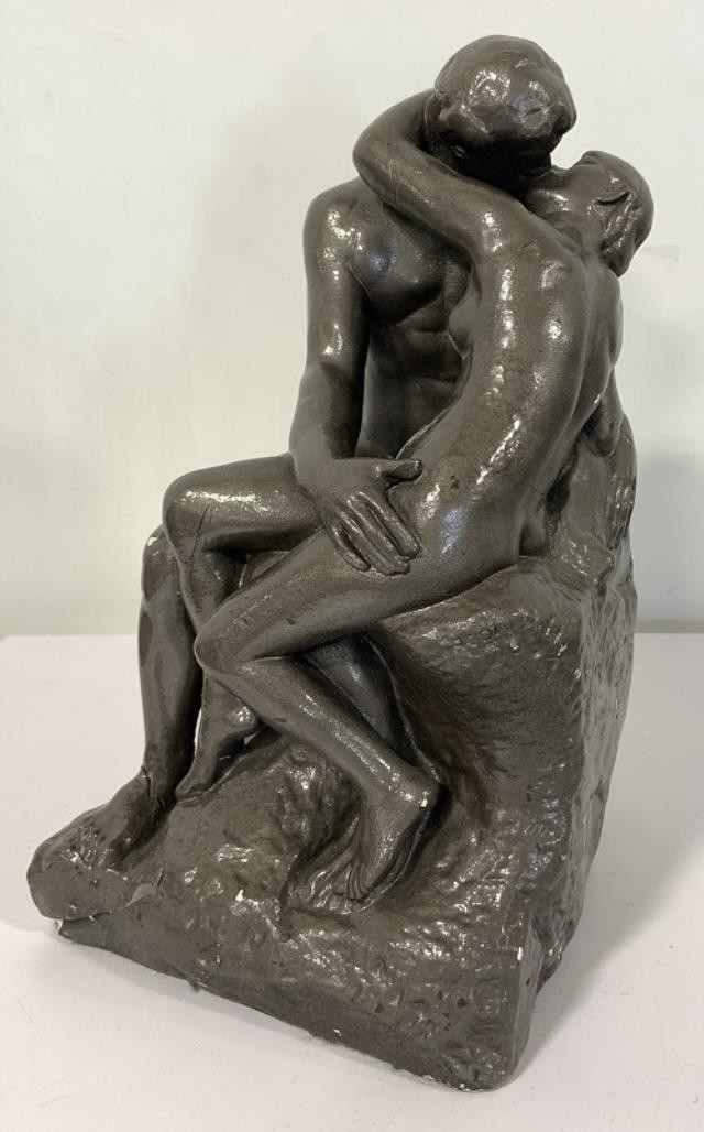 SCULPTURE-"The Kiss" Bronze Statue