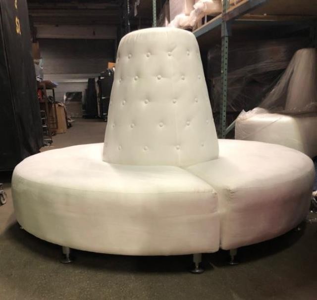 OTTOMAN-XL White Sombrero W/Tall Tufted Center