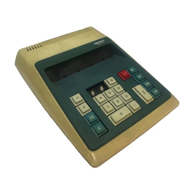 CALCULATOR-Vintage Eiko Unitex Desktop Calculator