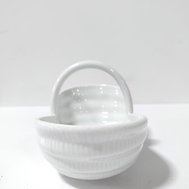 FIGURINE-White Porcelain Basket