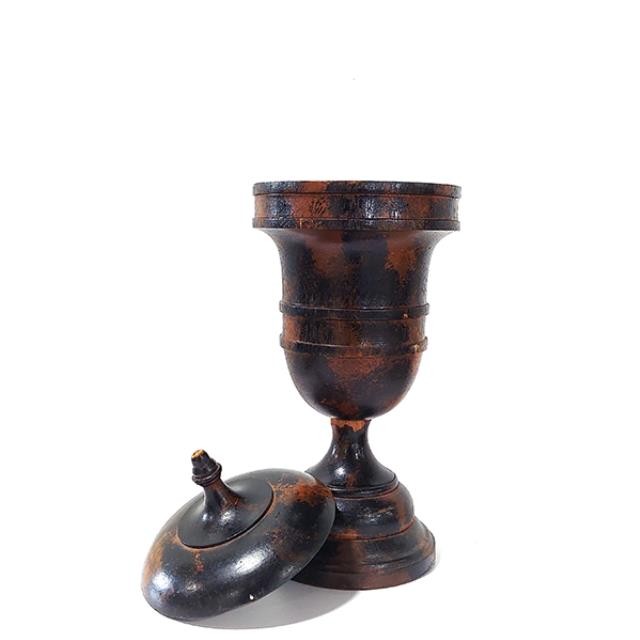 URN-Distressed Brown/Black Urn w/Lid