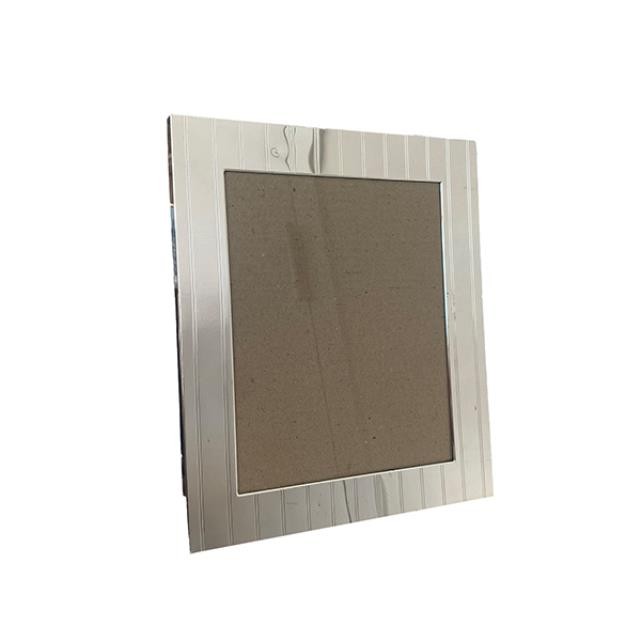 (52200427)PICTURE FRAME-Silver Mirrored Frame w/Vertical Lines