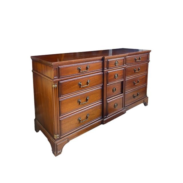(40870182)DRESSER-Mahogany Regency Horizontal Dresser w|(12) Drawers & Brass Hardware