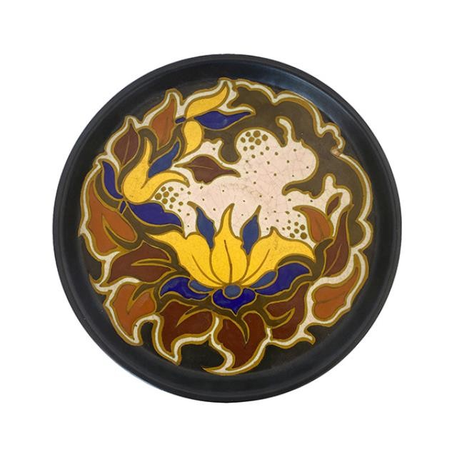 (25620123)DECORATIVE PLATE-Black Pottery Plate w|Handpainted Flowers & Leaves