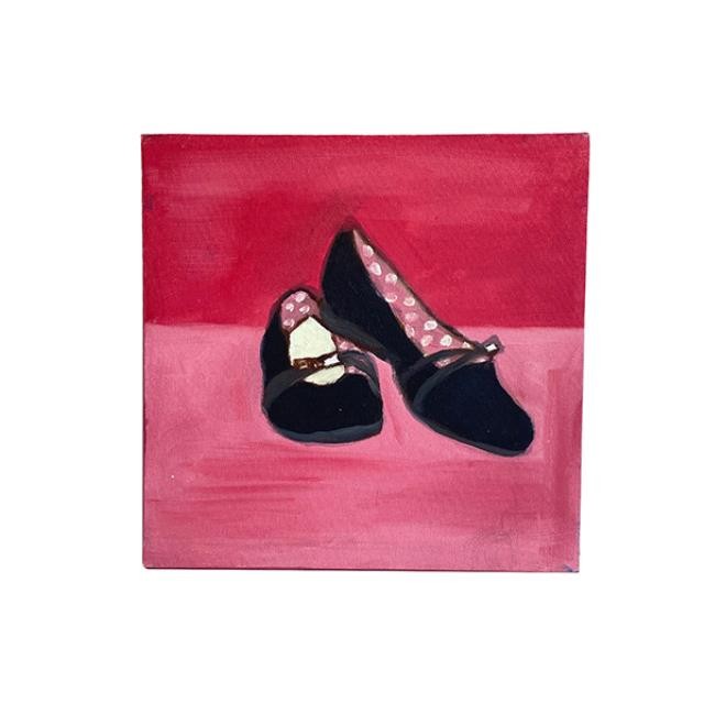 (HDEW0099)CANVAS-Girls Black Shoes on Pink Background