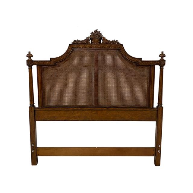 (40100394)HEADBOARD|FOOTBOARD-Queen Traditional Fruitwood Bed-Fluted Post w|Crest Top & Caned