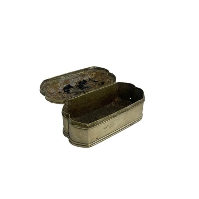 (52410683)BOX w|LID-Dull Brass Box w|Scalloped Edge