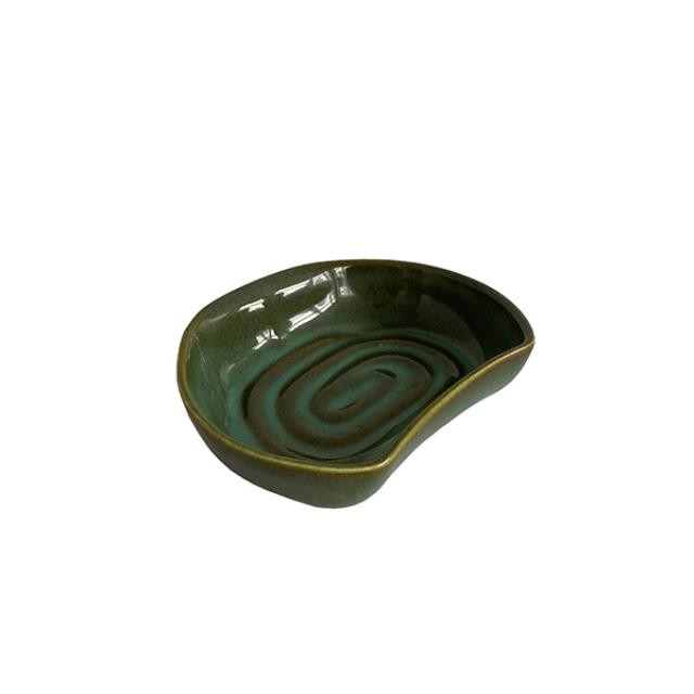 (09350075)CONDIMENT DISH-Green & Brown Curved Dish w|Swirl Pattern in Center