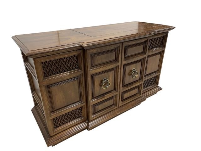(40620287)MEDIA CONSOLE-Vintage MCM Turntable & Stereo Console w|Brass Hardware