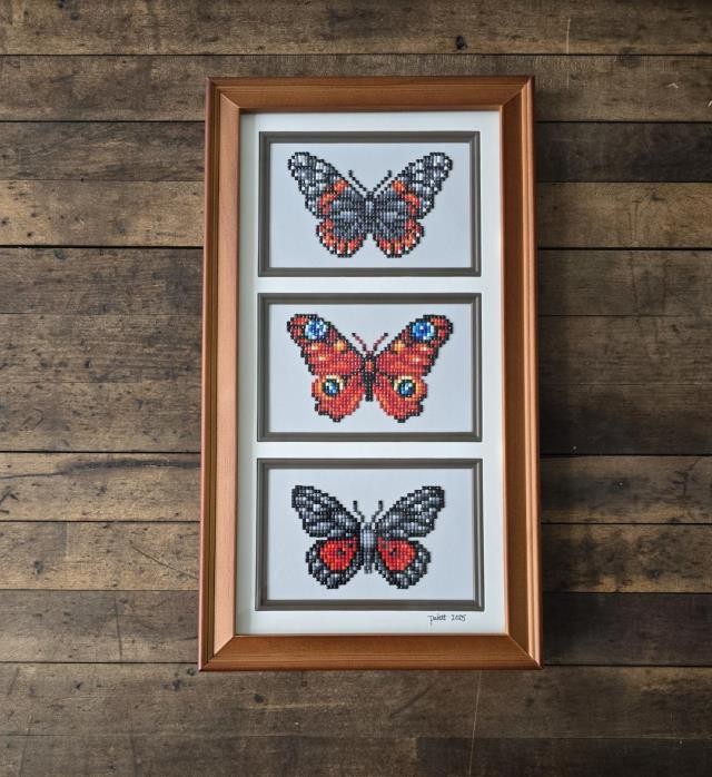 (8521PJ77) Butterfly Trio |Brown Frame